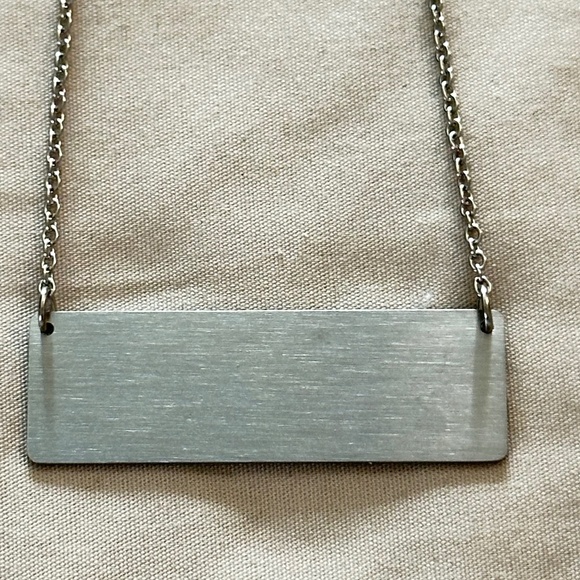 Silver tone rectangular plate on chain w/etched infinity symbol says “Sister” - Picture 6 of 15